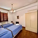 Gemelli House - Center 아파트