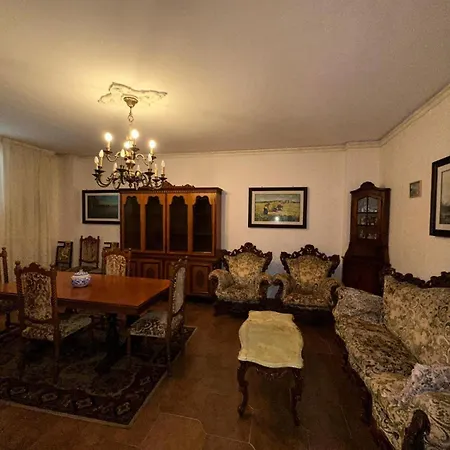 Gemelli House - Center *